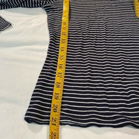 Hollister Women's Navy Blue Striped Long Sleeve Knit Top Sz XS - Picture 5 of 5